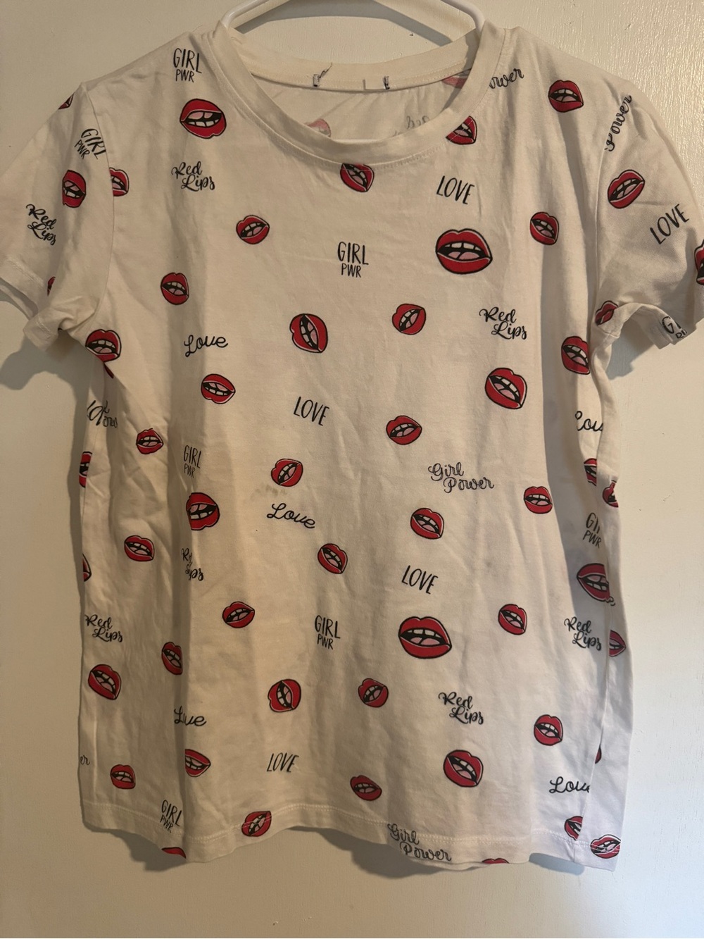 Woman White T-Shirt with Red Lip Print